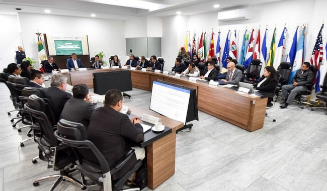 México implementa estrategia para proteger la producción local de camarón 1 México establece regulaciones basadas en ciencia para asegurar la sanidad e inocuidad de los alimentos durante las importaciones comerciales.