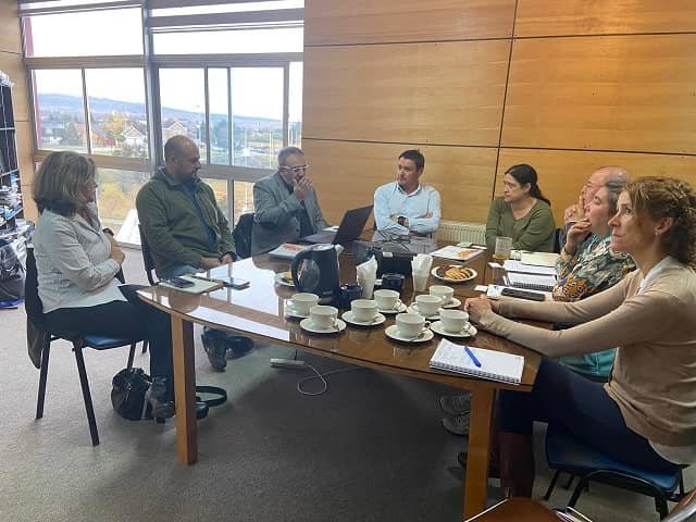 Asociación de Salmonicultores de Magallanes y ELANCO fortalecen vínculos con la Universidad de Magallanes 1 visita asociacion salmoneros umag