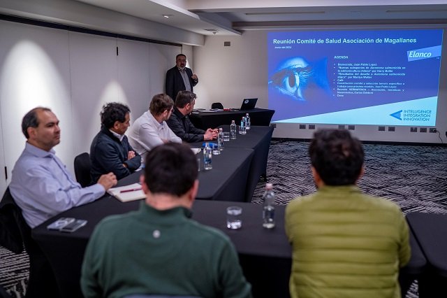 Comité de Salud de Peces de Magallanes analizó situación de Aeromonas salmonicida en la salmonicultura 1 Participantes de la 2da Sesión del Comité de Salud de Peces. Fuente: Elanco.