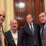 APROMAR analiza con el ministro Planas el impacto del conflicto en Oriente Próximo sobre la acuicultura española De izquierda a derecha, Javier Ojeda (APROMAR), Basilio Otero (FNCP), Javier Garat y Julio Morón (CEPESCA). Cortesía APROMAR.